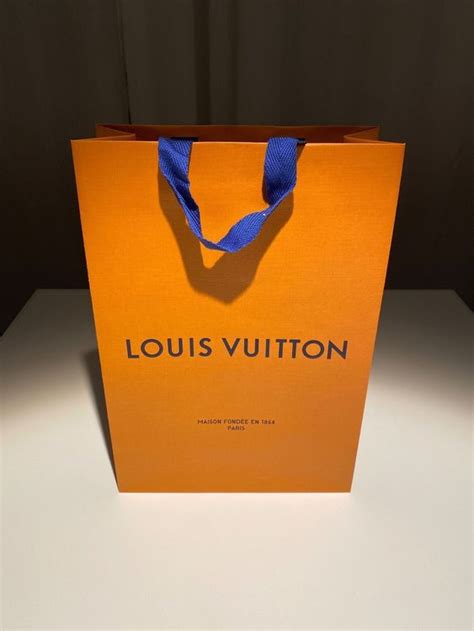 louis vuitton papieren tas